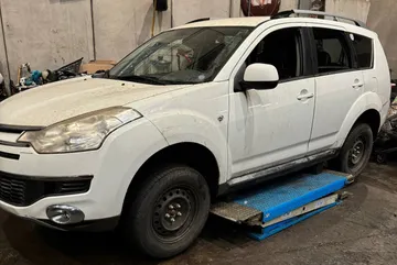 Citroen C-Crosser 2009-2013