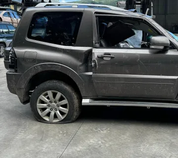 Mitsubishi Pajero (IV) 2007>