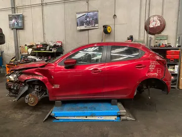 Mazda 2 2014>