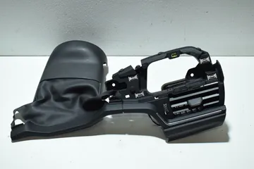 Aérateurs gauche Audi A4 (B9) 2015-2023