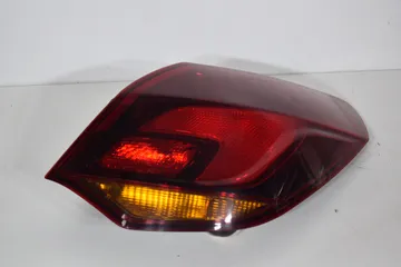 Feu arrière droit LED Opel Astra (J) 2009-2015